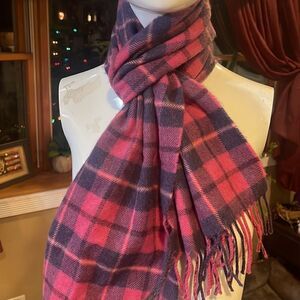 John hanly made In Ireland wool scarf